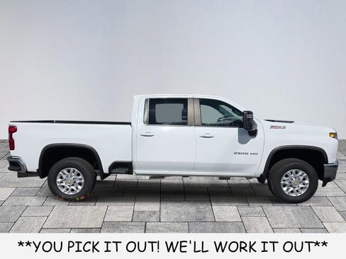 Used 2023 Chevrolet Silverado 2500 LT w/ Convenience Package AWD/4WD image 8
