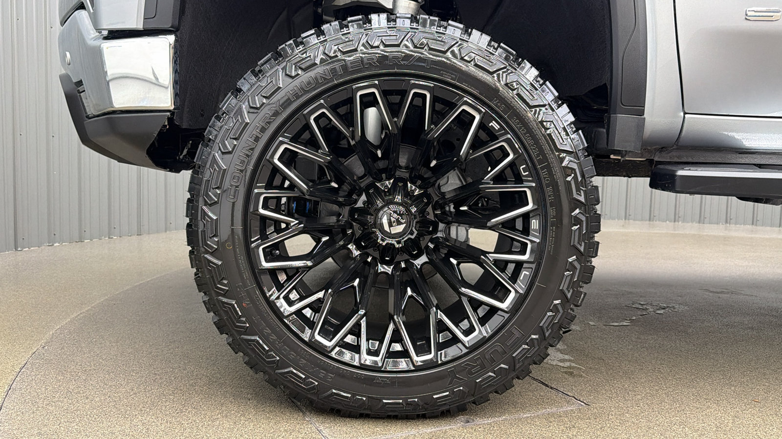 Used 2026 GMC Sierra 1500 SLT AWD/4WD image 9