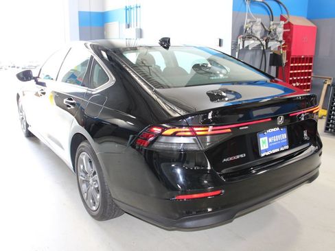 Used 2023 Honda Accord EX image 23