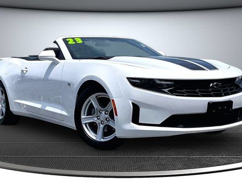 Used 2023 Chevrolet Camaro LT RWD image 3