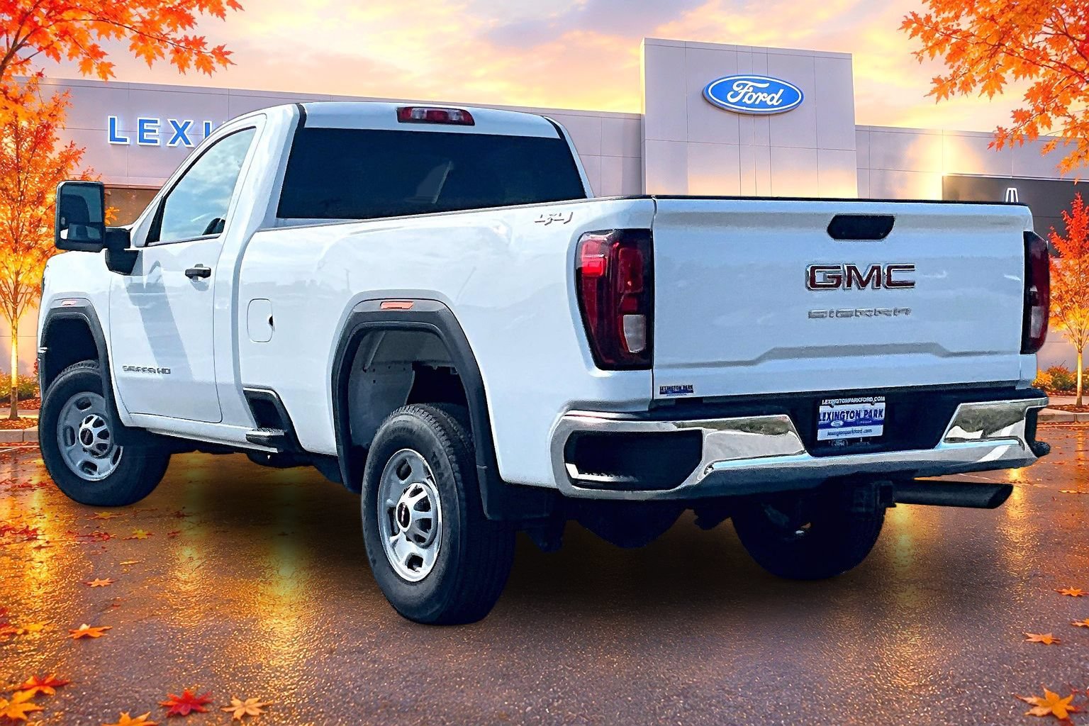 Used 2024 GMC Sierra 2500 Pro w/ Convenience Package AWD/4WD image 4
