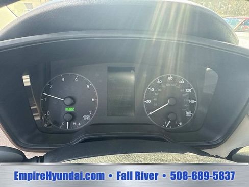 Used 2024 Toyota Corolla LE FWD image 31