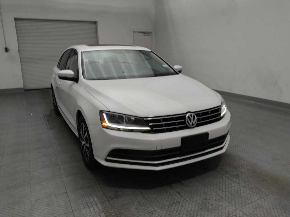 Used 2018 Volkswagen Jetta SE FWD image 14