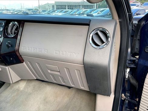 Used 2008 Ford F250 Lariat image 22