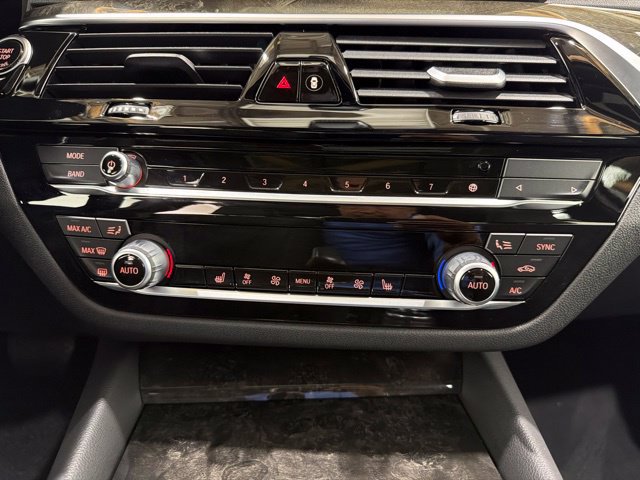 Certified 2023 BMW 530i xDrive w/ Convenience Package AWD/4WD image 36