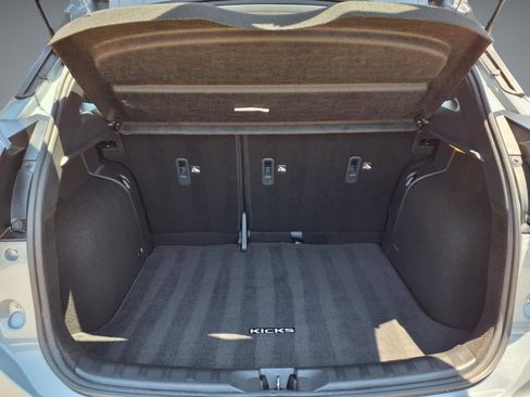 Used 2024 Nissan Kicks SR w/ SR Premium Package FWD image 12