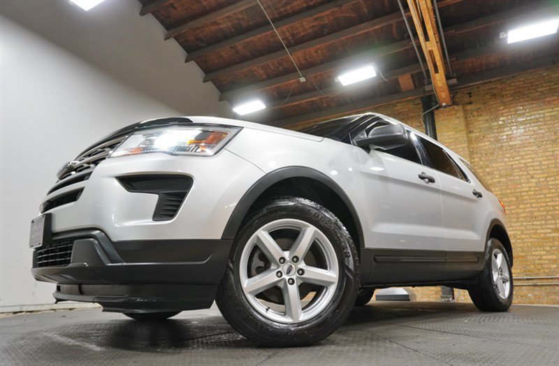 Used 2018 Ford Explorer 4WD image 3