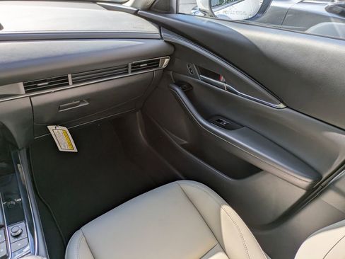 Used 2025 MAZDA CX-30 AWD 2.5 S w/ Preferred Package image 19