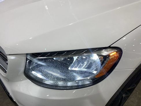 Certified 2018 Mercedes-Benz GLC 300 image 20