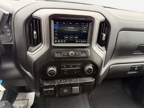 Used 2019 Chevrolet Silverado 1500 Custom Trail Boss w/ Custom Convenience Package image 21