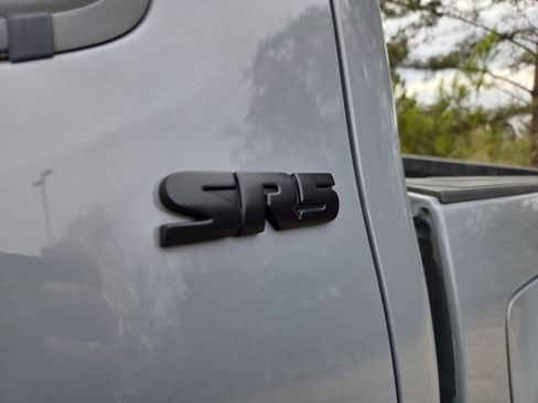 Used 2021 Toyota Tacoma SR5 w/ SR5 Appearance Package (SM) image 8