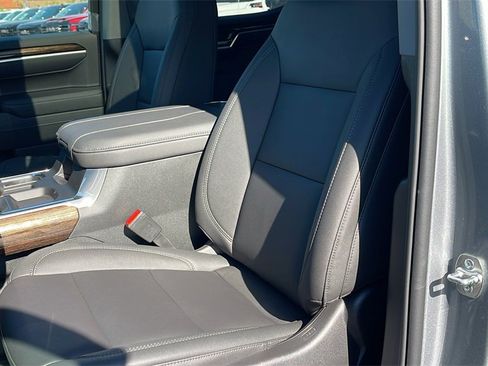 New 2026 GMC Sierra 1500 Elevation w/ Elevation Premium Package image 11