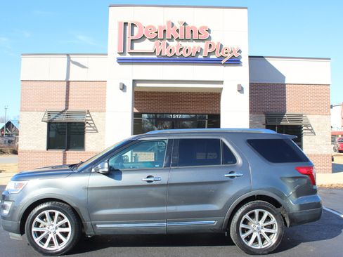 Used 2017 Ford Explorer Limited image 9