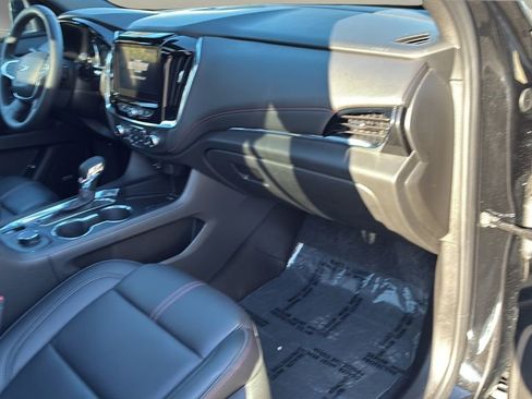 Used 2023 Chevrolet Traverse RS w/ LPO, Floor Liner Package image 10