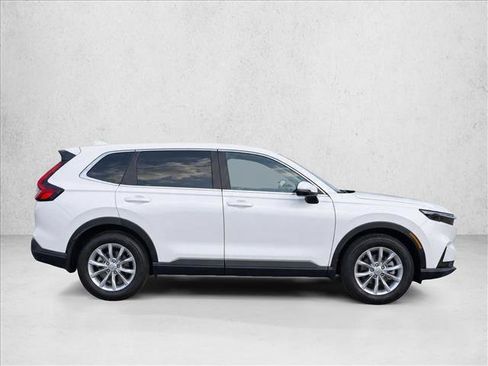 Used 2025 Honda CR-V LX image 8