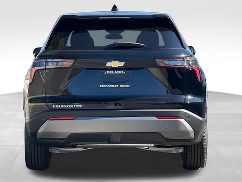 New 2026 Chevrolet Equinox LT w/ Convenience Package II image 4