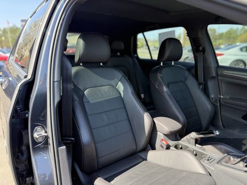 Used 2020 Volkswagen GTI SE image 21
