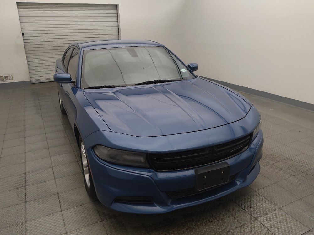 Used 2020 Dodge Charger SXT RWD image 14