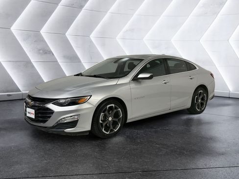 Used 2022 Chevrolet Malibu LT FWD image 3