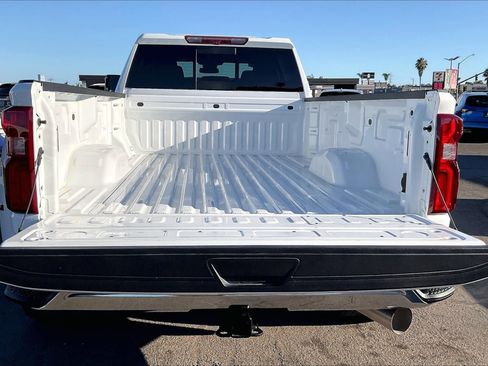 Used 2025 Chevrolet Silverado 3500 LT w/ Safety Package AWD/4WD image 33