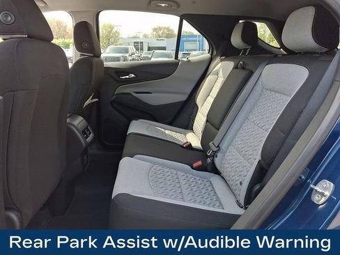Used 2023 Chevrolet Equinox LS w/ LS Convenience Package image 19