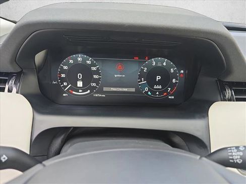 New 2025 Land Rover Discovery Sport S image 20