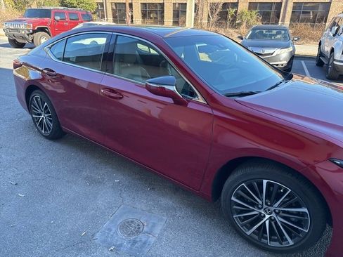 Used 2025 Lexus ES 350 w/ Premium Package image 9
