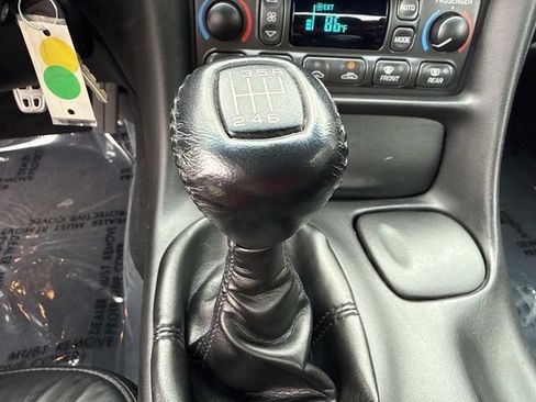 Used 2004 Chevrolet Corvette Z06 w/ Z06 Preferred Equipment Group RWD image 29