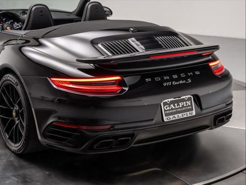 Used 2019 Porsche 911 Turbo S image 39