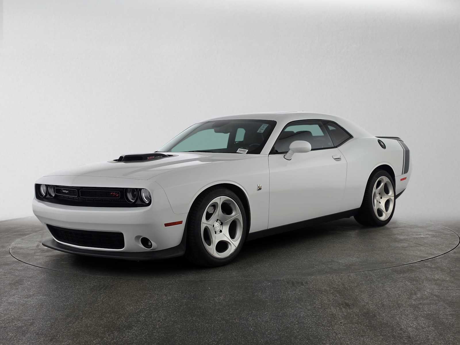 Used 2018 Dodge Challenger R/T Scat Pack RWD image 7
