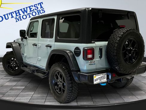 Used 2024 Jeep Wrangler Willys image 4