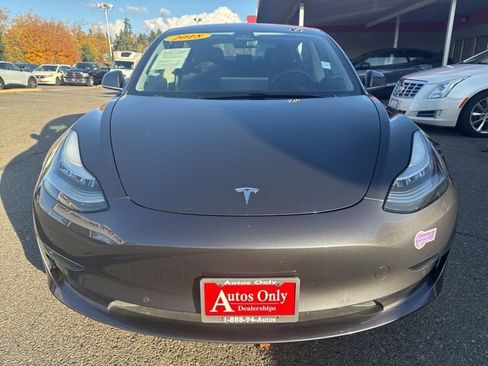 Used 2018 Tesla Model 3 Long Range image 2