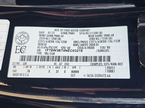 Used 2022 Ford F350 Platinum w/ FX4 Off-Road Package image 31