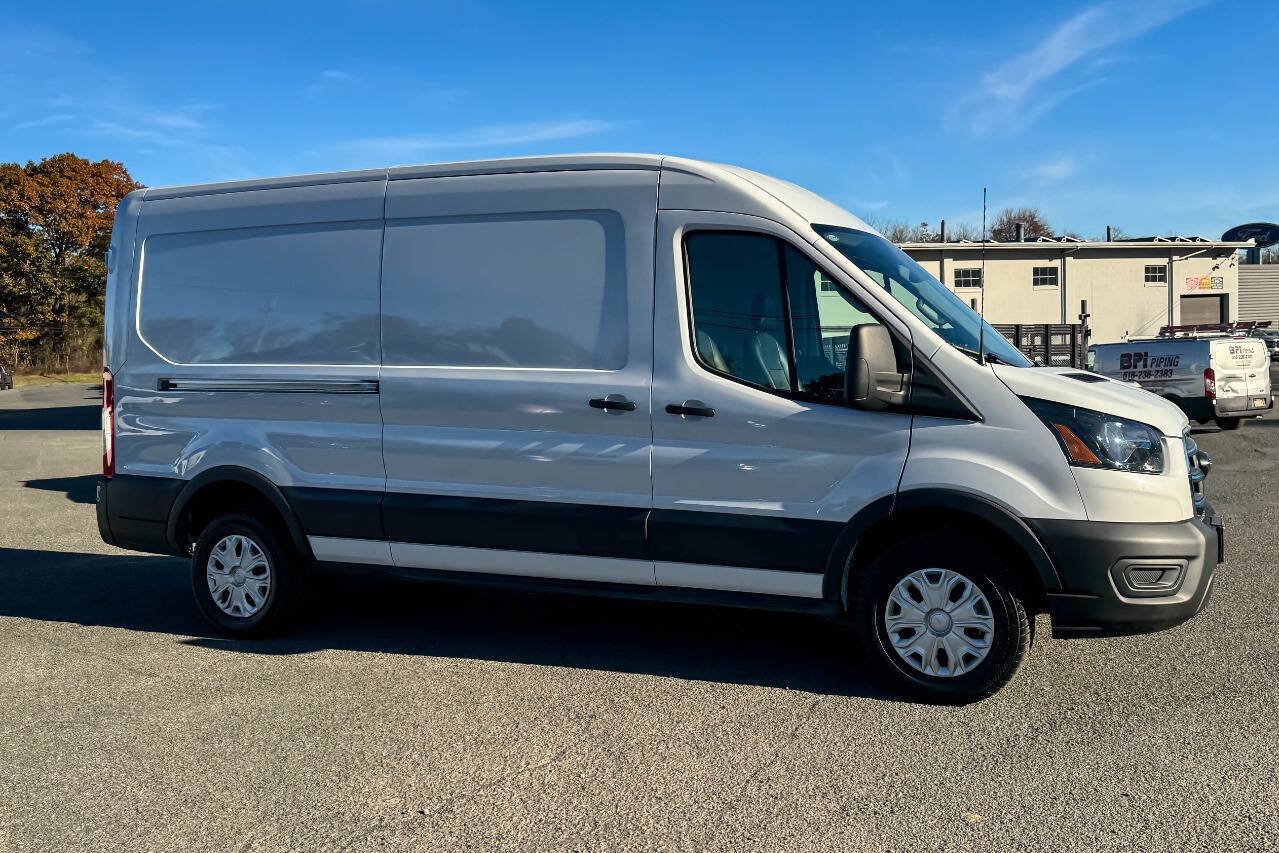 Used 2023 Ford E-Transit Medium Roof RWD image 2