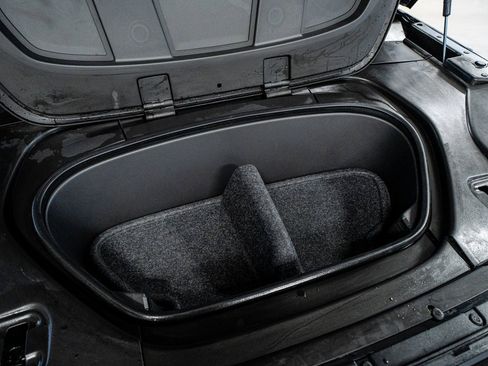 Used 2021 Volvo XC40 P8 Recharge w/ Advanced Package image 61