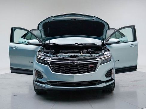 Used 2022 Chevrolet Equinox RS w/ LPO, Floor Liner Package image 16