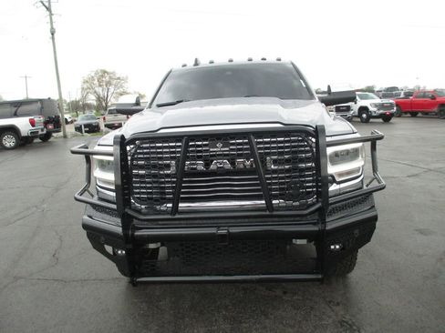 Used 2022 RAM 3500 Laramie image 10