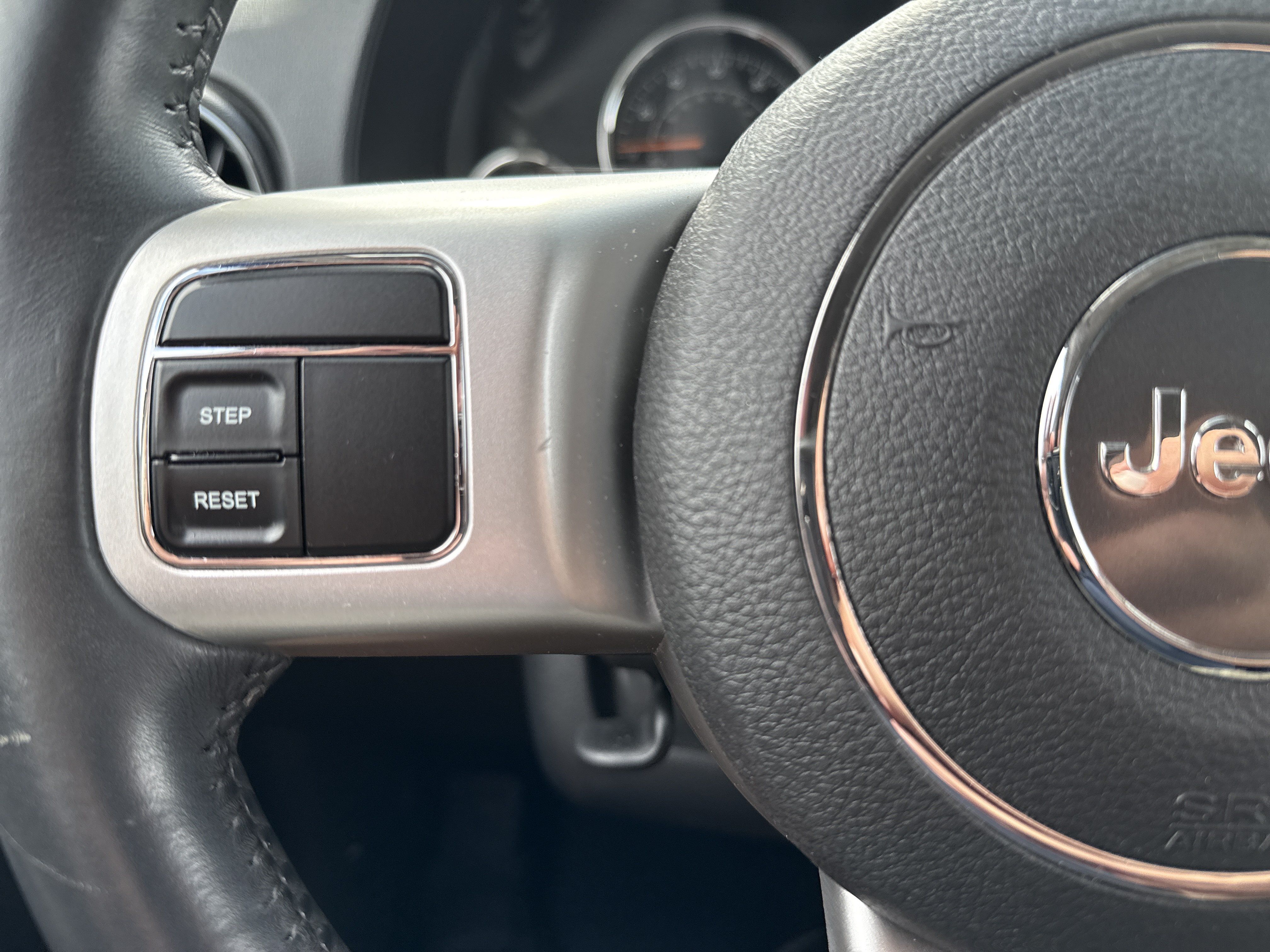 Used 2015 Jeep Compass High Altitude AWD/4WD image 18