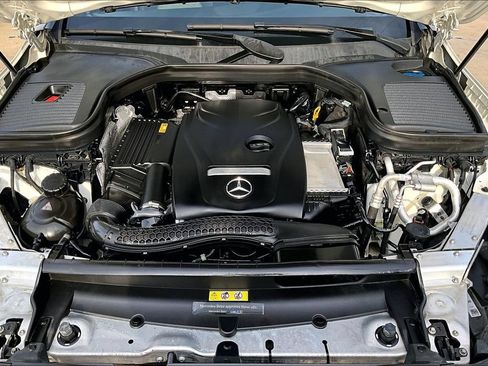 Used 2018 Mercedes-Benz GLC 300 image 9