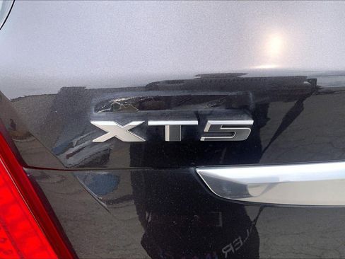 Used 2019 Cadillac XT5 Premium Luxury AWD/4WD image 31