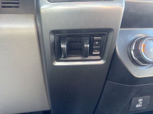 Used 2022 Ford F350 XLT w/ Snow Plow Prep Package image 27