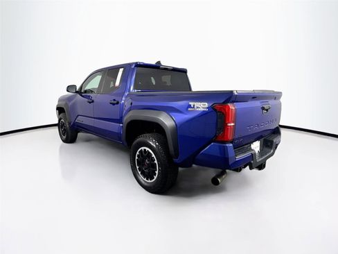 Used 2024 Toyota Tacoma TRD Off-Road image 8