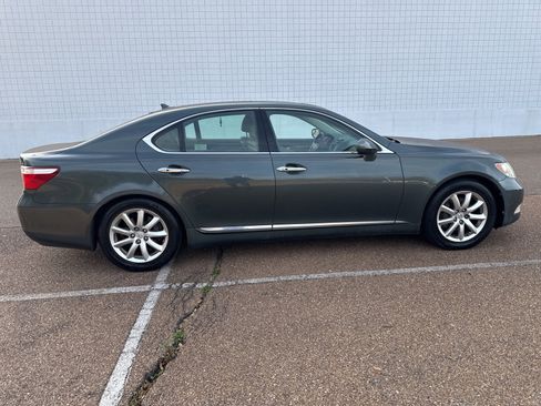 Used 2007 Lexus LS 460 image 8