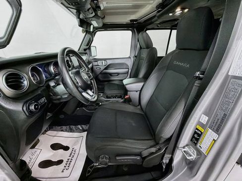 Used 2022 Jeep Wrangler Unlimited Sahara w/ Cold Weather Group AWD/4WD image 21
