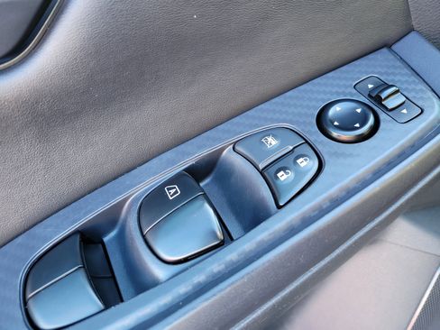 Used 2024 Nissan Sentra S image 21