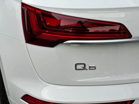 Used 2023 Audi Q5 2.0T Premium w/ Convenience Package image 28