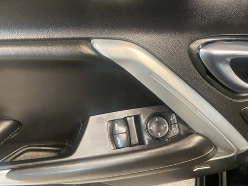 Used 2019 Chevrolet Camaro SS RWD image 28