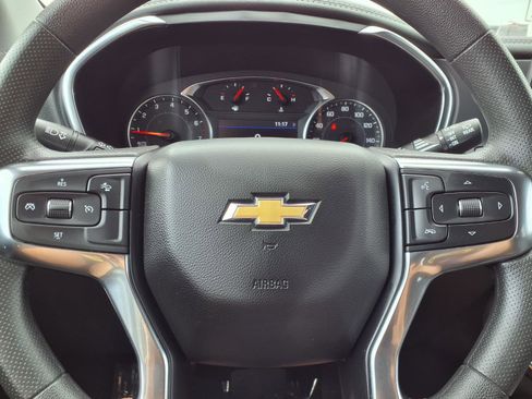Used 2025 Chevrolet Blazer LT FWD image 12