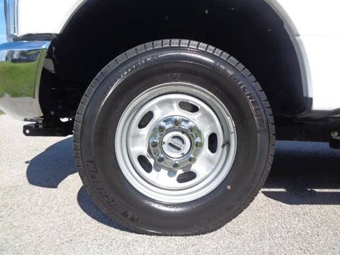 Used 2022 Ford F250 XL w/ Power Equipment Group AWD/4WD image 26