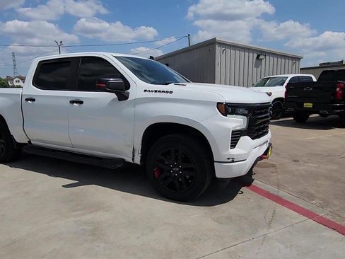 Certified 2023 Chevrolet Silverado 1500 RST w/ Redline Edition AWD/4WD image 6